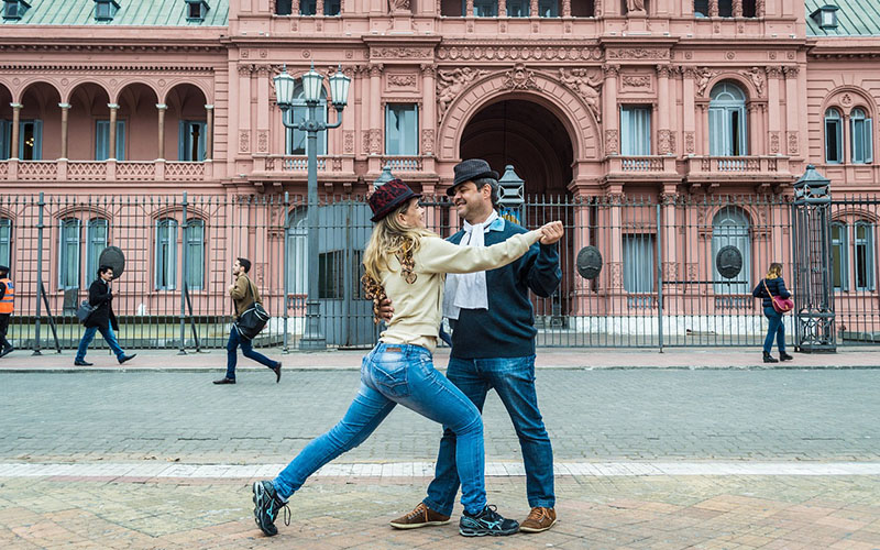 El aporte de los inmigrantes al arte argentino: raíces diversas, expresiones compartidas